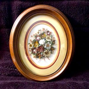 Convex Glass Oval Frame with Gemstone Flowers
